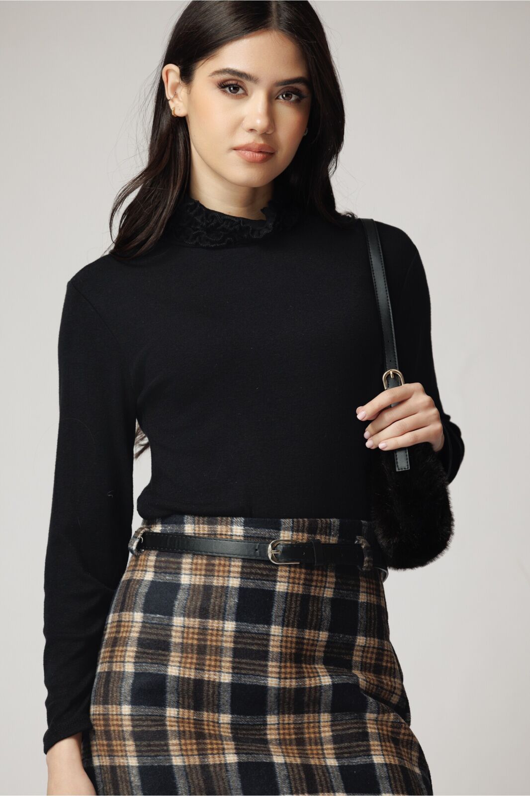 Black Friday Bluza casual din viscoza neagra cu guler incretit