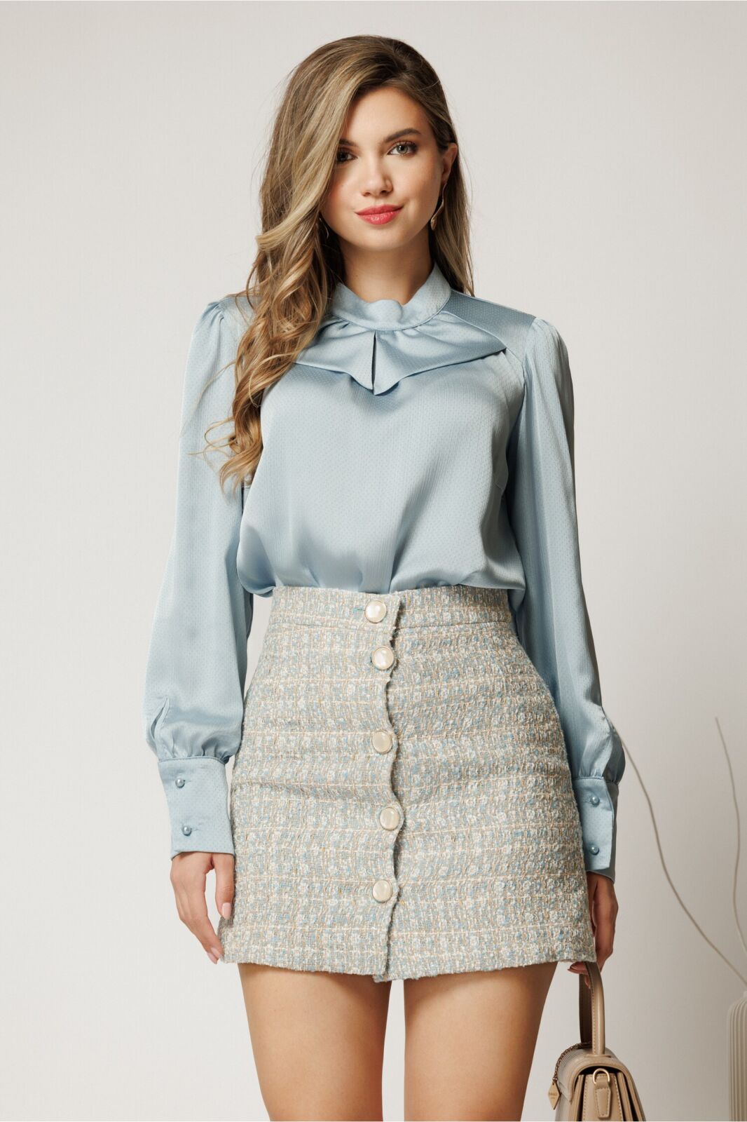 Black Friday Bluza eleganta bleu lejera din voal cu maneca lunga