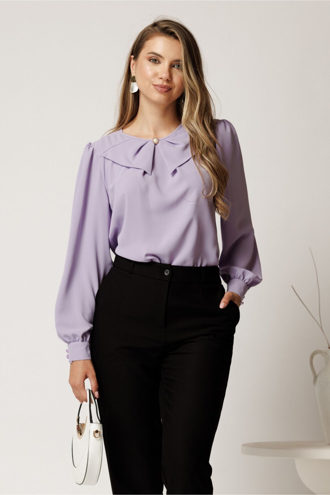 Black Friday Camasa lila din voal cu guler tip funda si perla