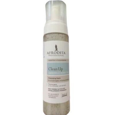 Black Friday 2022 Cosmetica Afrodita - Spuma de curatare CAMOMILE pentru tipurile de ten sensibil 200 ml