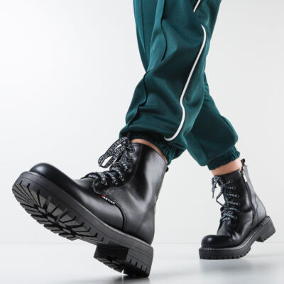 Black Friday Ghete Rayhan Negre