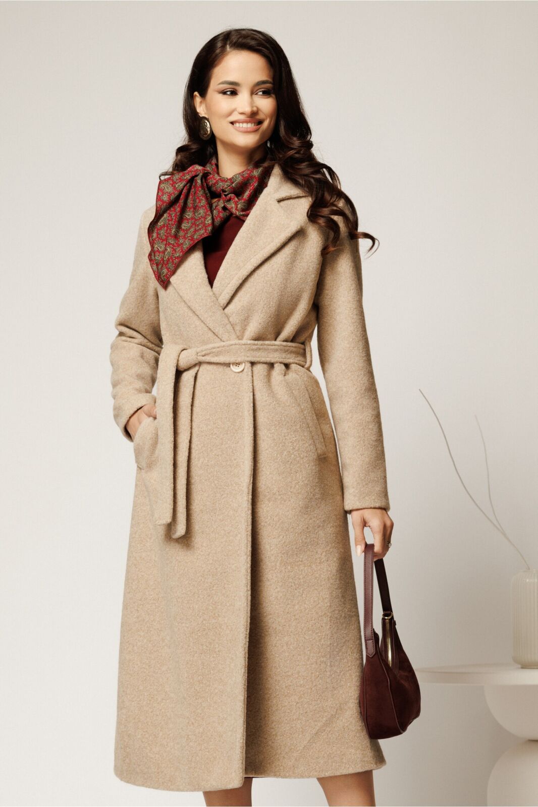 Black Friday Palton bej din bucle cu croi drept si cordon in talie