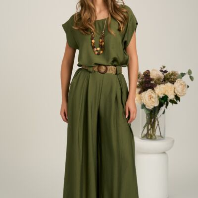 Black Friday Pantaloni kaki din viscoza evazati cu pliuri si curea in talie