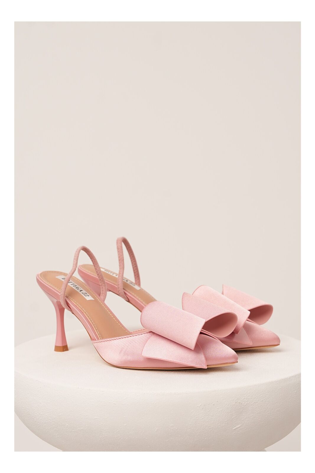 Black Friday Pantofi roz eleganti din satin cu funda maxi