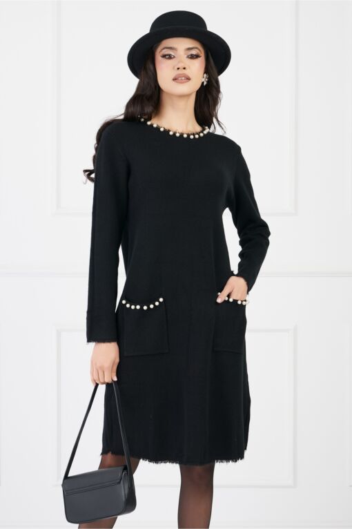 Black Friday Rochie Adina neagra din tricot cu perle la decolteu si buzunare