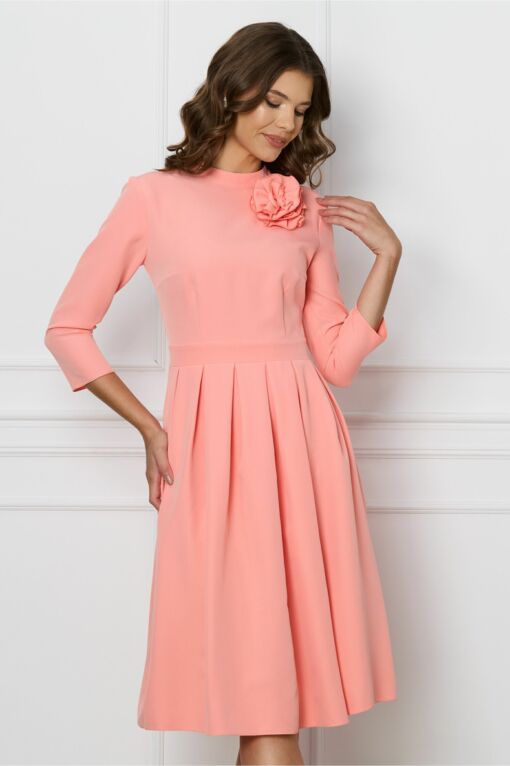Black Friday Rochie DY Fashion peach clos cu trandafir la bust
