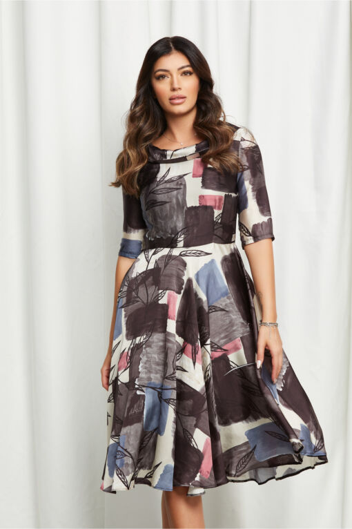 Black Friday Rochie Gianina gri cu imprimeuri albastre si bej