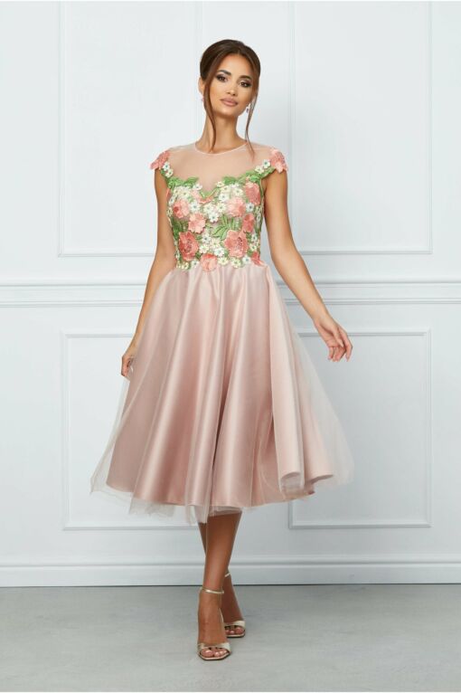 Black Friday 2022 Rochie MBG roz cu broderie florala la bust