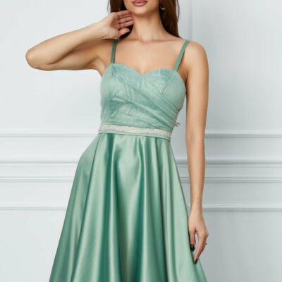 Black Friday 2022 Rochie MBG verde cu aplicatie in talie