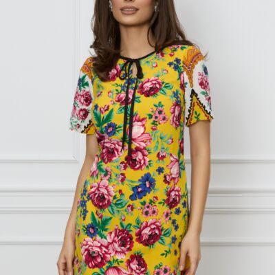 Black Friday 2022 Rochie Moze galbena cu imprimeu floral multicolor si snur la baza gatului