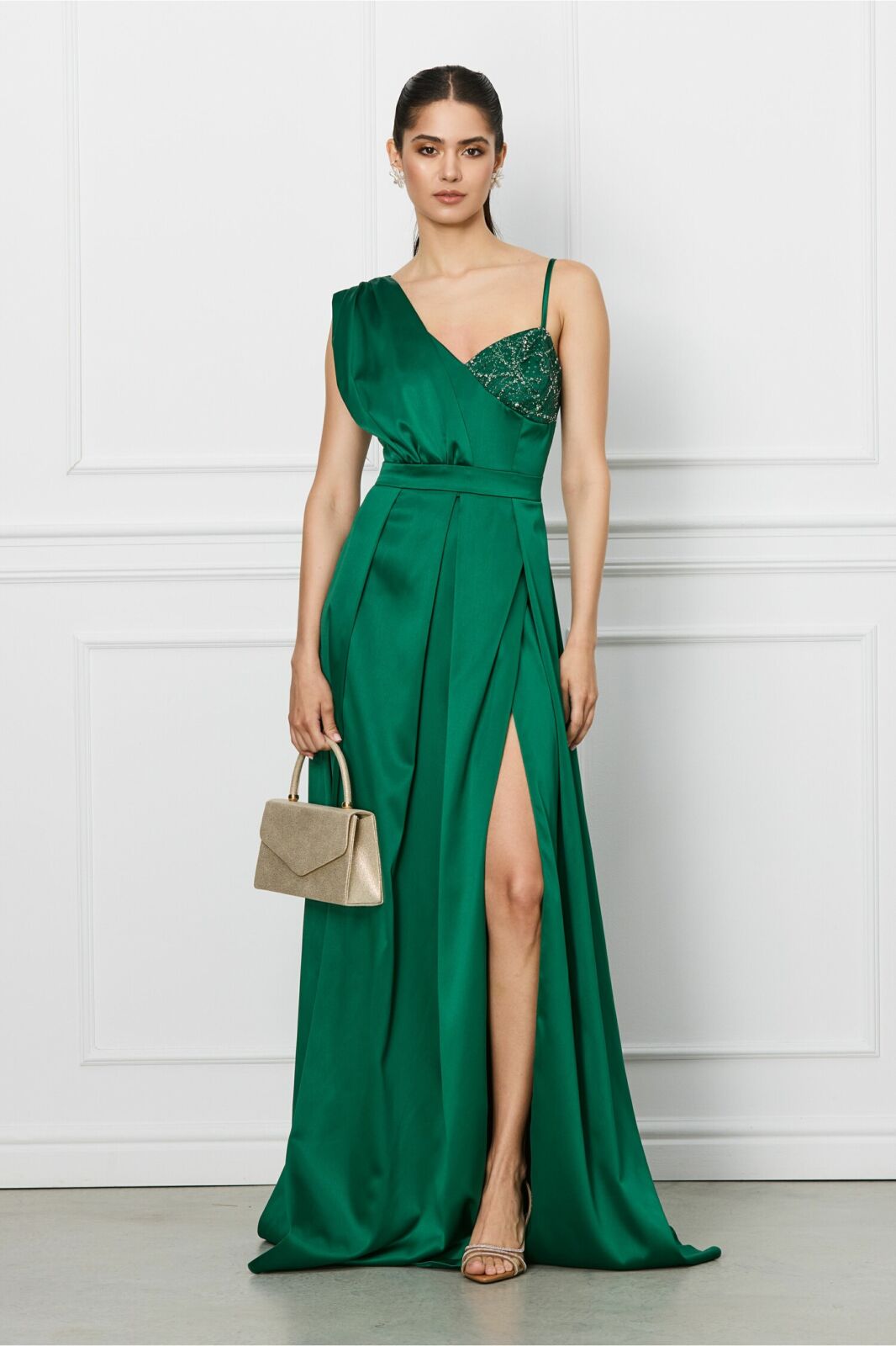 Black Friday Rochie Moze lunga verde cu strasuri la bust