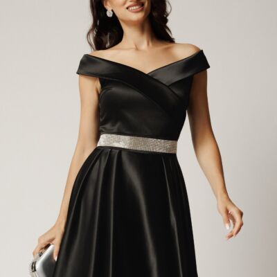 Black Friday Rochie Nova scurta neagra din tafta in clos cu strasuri in talie