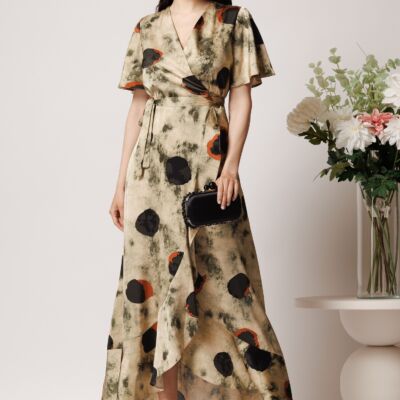 Black Friday Rochie lunga bej cu buline negre din satin cu croi petrecut