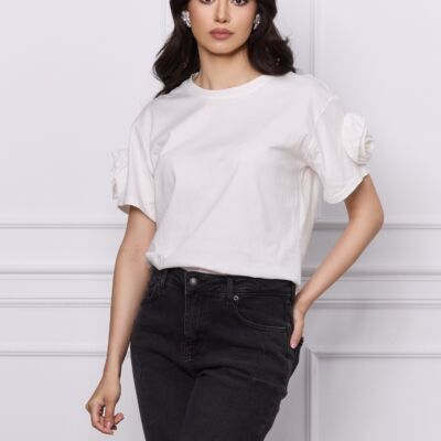 Black Friday Tricou Delia alb cu flori pe maneci