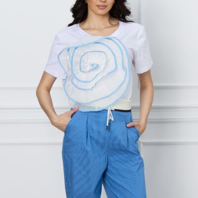 Black Friday Tricou Ramona alb cu floare maxi bleu